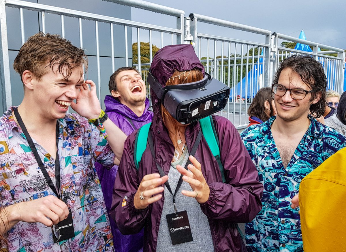Alice Bonasio VR Consultancy MR Consultancy Tom Atkinson Tech Trends Reviews Review AR MR Mixed Reality Virtual Augmented Sex IOT samsung gear 360 camera reading 2017 festival bestival hypercube selfie #Sharethestage